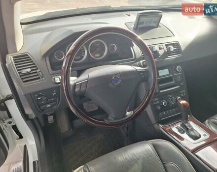 Белый Вольво ХС90, объемом двигателя 2.4 л и пробегом 139 тыс. км за 18500 $, фото 29 на Automoto.ua