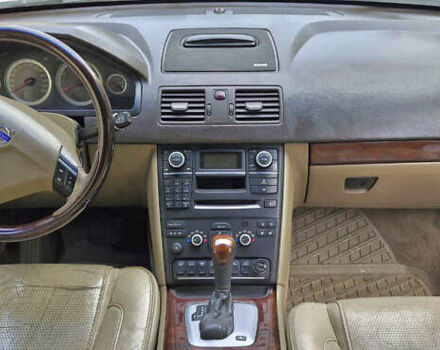 Белый Вольво ХС90, объемом двигателя 3.2 л и пробегом 150 тыс. км за 14500 $, фото 5 на Automoto.ua