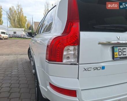 Белый Вольво ХС90, объемом двигателя 2.4 л и пробегом 139 тыс. км за 18500 $, фото 34 на Automoto.ua