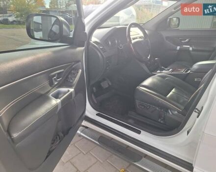 Белый Вольво ХС90, объемом двигателя 2.4 л и пробегом 139 тыс. км за 18500 $, фото 10 на Automoto.ua