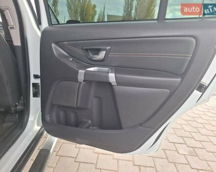 Белый Вольво ХС90, объемом двигателя 2.4 л и пробегом 139 тыс. км за 18500 $, фото 24 на Automoto.ua