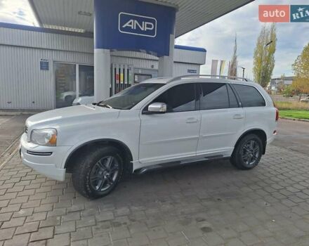 Белый Вольво ХС90, объемом двигателя 2.4 л и пробегом 139 тыс. км за 18500 $, фото 9 на Automoto.ua