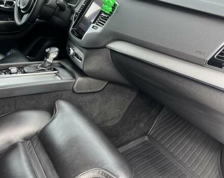 Белый Вольво ХС90, объемом двигателя 1.97 л и пробегом 300 тыс. км за 22900 $, фото 9 на Automoto.ua