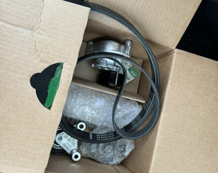 Білий Вольво ХС90, об'ємом двигуна 1.97 л та пробігом 210 тис. км за 26850 $, фото 11 на Automoto.ua