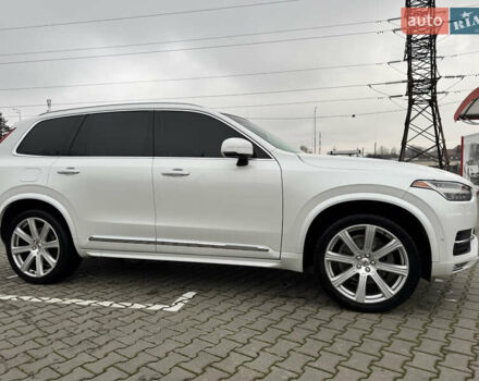 Білий Вольво ХС90, об'ємом двигуна 1.97 л та пробігом 210 тис. км за 26850 $, фото 5 на Automoto.ua