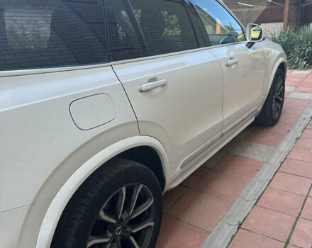 Вольво ХС90 2015 в Чугуеве на Automoto.ua Белый Вольво ХС90, объемом двигателя 1.97 л и пробегом 150 тыс. км за 28000 $, фото 1 на Automoto.ua