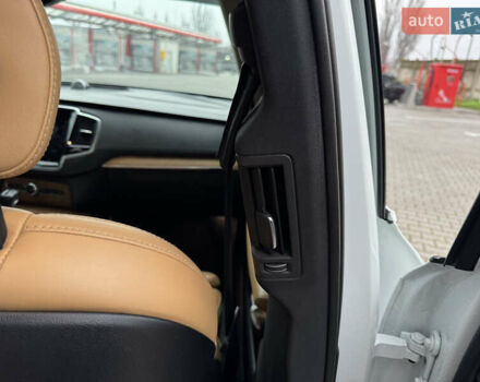 Білий Вольво ХС90, об'ємом двигуна 1.97 л та пробігом 210 тис. км за 26850 $, фото 30 на Automoto.ua