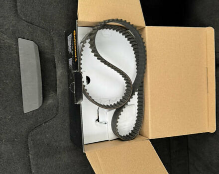 Білий Вольво ХС90, об'ємом двигуна 1.97 л та пробігом 210 тис. км за 26850 $, фото 12 на Automoto.ua