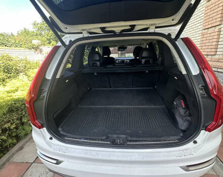 Вольво ХС90 2015 в Чугуеве на Automoto.ua Белый Вольво ХС90, объемом двигателя 1.97 л и пробегом 150 тыс. км за 28000 $, фото 10 на Automoto.ua