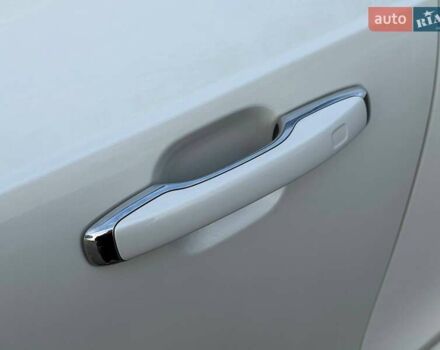 Білий Вольво ХС90, об'ємом двигуна 1.97 л та пробігом 133 тис. км за 24500 $, фото 7 на Automoto.ua