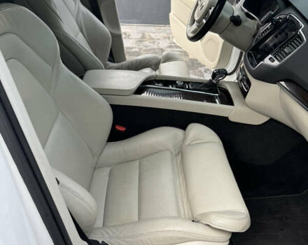 Білий Вольво ХС90, об'ємом двигуна 2 л та пробігом 133 тис. км за 23500 $, фото 6 на Automoto.ua