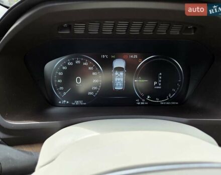 Вольво ХС90 2016 в Ирпене на Automoto.ua Белый Вольво ХС90, объемом двигателя 1.97 л и пробегом 245 тыс. км за 34999 $, фото 11 на Automoto.ua