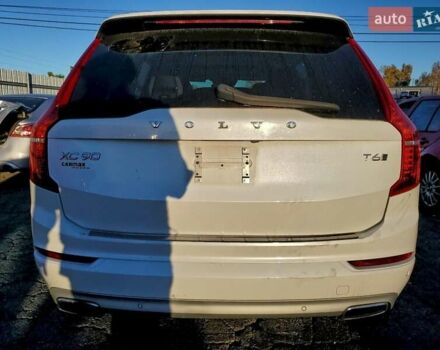 Белый Вольво ХС90, объемом двигателя 1.97 л и пробегом 138 тыс. км за 5900 $, фото 4 на Automoto.ua