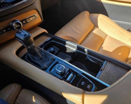 Білий Вольво ХС90, об'ємом двигуна 2 л та пробігом 51 тис. км за 7200 $, фото 12 на Automoto.ua