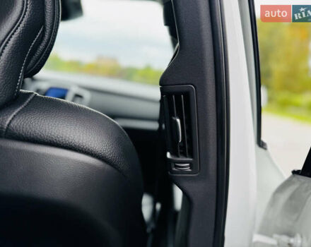 Белый Вольво ХС90, объемом двигателя 2 л и пробегом 395 тыс. км за 21999 $, фото 37 на Automoto.ua