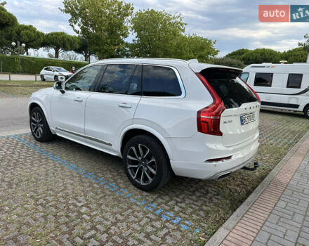 Белый Вольво ХС90, объемом двигателя 1.97 л и пробегом 330 тыс. км за 29999 $, фото 11 на Automoto.ua