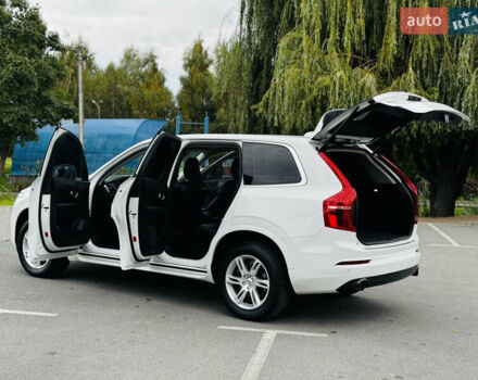 Белый Вольво ХС90, объемом двигателя 2 л и пробегом 395 тыс. км за 21999 $, фото 62 на Automoto.ua