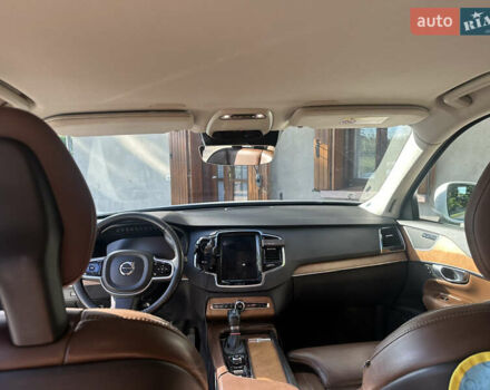 Белый Вольво ХС90, объемом двигателя 1.97 л и пробегом 330 тыс. км за 29999 $, фото 36 на Automoto.ua