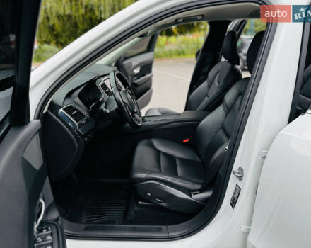 Белый Вольво ХС90, объемом двигателя 2 л и пробегом 395 тыс. км за 21999 $, фото 45 на Automoto.ua