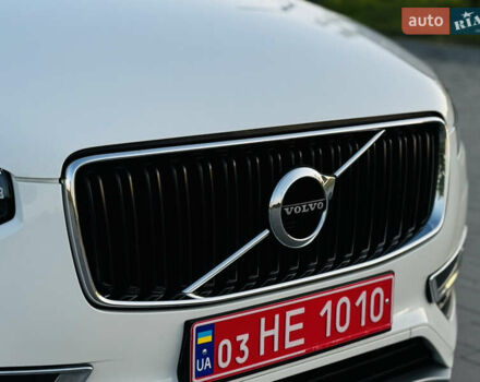 Білий Вольво ХС90, об'ємом двигуна 1.97 л та пробігом 395 тис. км за 26500 $, фото 28 на Automoto.ua