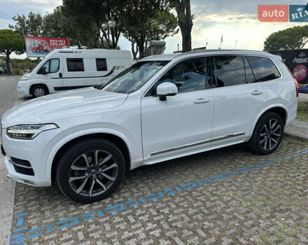 Белый Вольво ХС90, объемом двигателя 1.97 л и пробегом 330 тыс. км за 29999 $, фото 9 на Automoto.ua