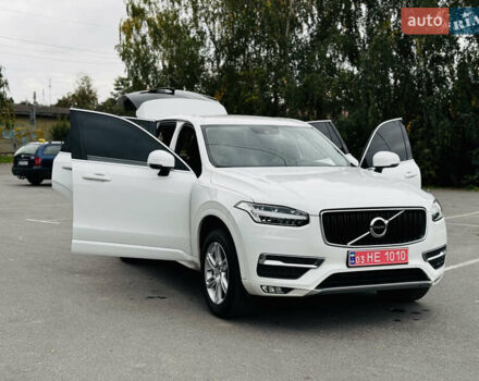 Белый Вольво ХС90, объемом двигателя 2 л и пробегом 395 тыс. км за 21999 $, фото 60 на Automoto.ua