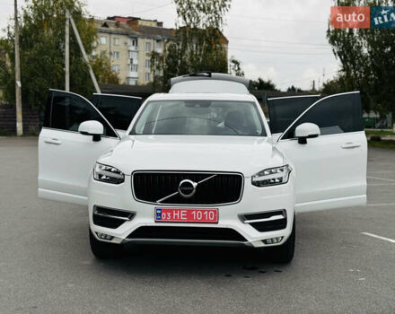 Белый Вольво ХС90, объемом двигателя 2 л и пробегом 395 тыс. км за 23500 $, фото 59 на Automoto.ua