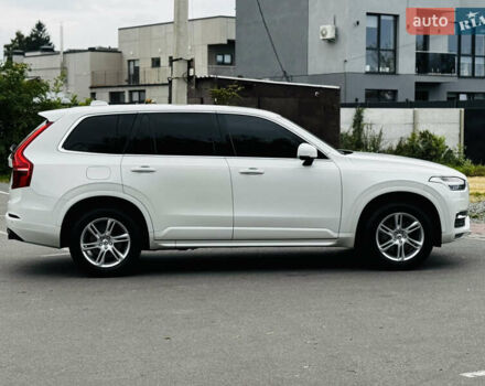 Белый Вольво ХС90, объемом двигателя 2 л и пробегом 395 тыс. км за 21999 $, фото 5 на Automoto.ua