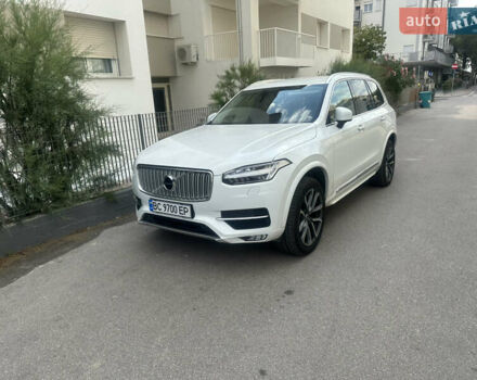 Белый Вольво ХС90, объемом двигателя 1.97 л и пробегом 330 тыс. км за 29999 $, фото 3 на Automoto.ua