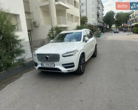 Белый Вольво ХС90, объемом двигателя 1.97 л и пробегом 330 тыс. км за 29999 $, фото 4 на Automoto.ua