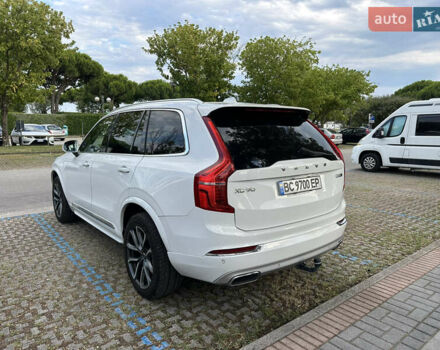 Белый Вольво ХС90, объемом двигателя 1.97 л и пробегом 330 тыс. км за 29999 $, фото 12 на Automoto.ua