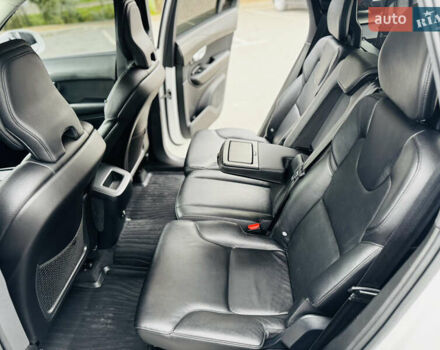 Белый Вольво ХС90, объемом двигателя 2 л и пробегом 395 тыс. км за 21999 $, фото 35 на Automoto.ua