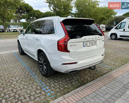 Белый Вольво ХС90, объемом двигателя 1.97 л и пробегом 330 тыс. км за 29999 $, фото 13 на Automoto.ua