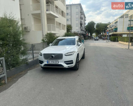 Белый Вольво ХС90, объемом двигателя 1.97 л и пробегом 330 тыс. км за 29999 $, фото 5 на Automoto.ua