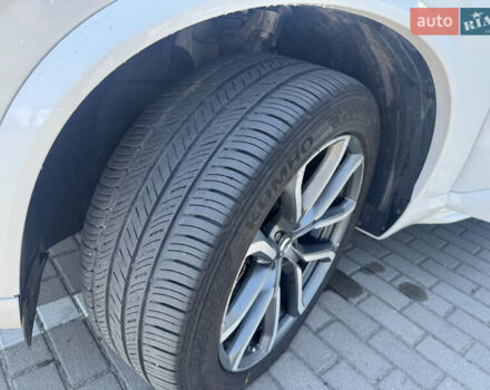 Белый Вольво ХС90, объемом двигателя 2 л и пробегом 120 тыс. км за 26500 $, фото 36 на Automoto.ua