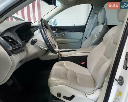 Белый Вольво ХС90, объемом двигателя 2 л и пробегом 133 тыс. км за 8100 $, фото 6 на Automoto.ua
