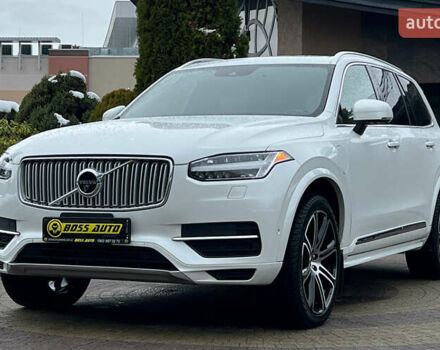 Белый Вольво ХС90, объемом двигателя 2 л и пробегом 140 тыс. км за 43500 $, фото 3 на Automoto.ua