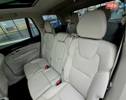 Белый Вольво ХС90, объемом двигателя 1.97 л и пробегом 176 тыс. км за 33950 $, фото 62 на Automoto.ua