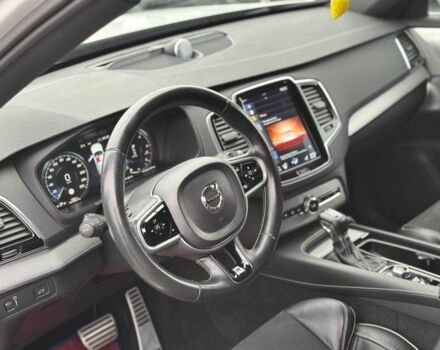 Белый Вольво ХС90, объемом двигателя 2 л и пробегом 158 тыс. км за 36999 $, фото 5 на Automoto.ua