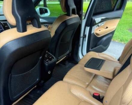 Белый Вольво ХС90, объемом двигателя 2 л и пробегом 89 тыс. км за 9900 $, фото 8 на Automoto.ua