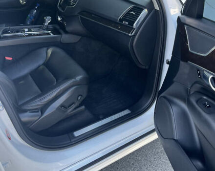 Белый Вольво ХС90, объемом двигателя 1.97 л и пробегом 69 тыс. км за 39000 $, фото 12 на Automoto.ua