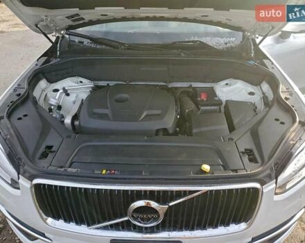 Белый Вольво ХС90, объемом двигателя 1.97 л и пробегом 159 тыс. км за 8100 $, фото 11 на Automoto.ua