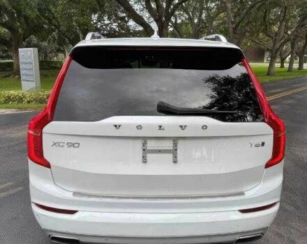 Белый Вольво ХС90, объемом двигателя 2 л и пробегом 89 тыс. км за 9900 $, фото 4 на Automoto.ua