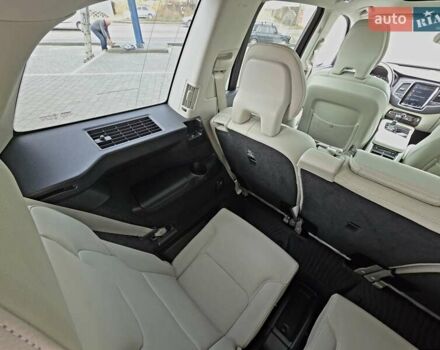 Белый Вольво ХС90, объемом двигателя 1.97 л и пробегом 176 тыс. км за 33950 $, фото 57 на Automoto.ua
