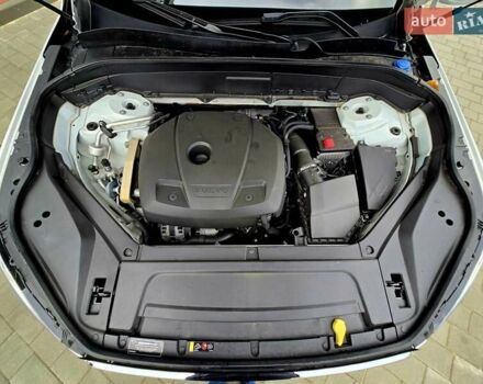 Белый Вольво ХС90, объемом двигателя 1.97 л и пробегом 176 тыс. км за 33950 $, фото 84 на Automoto.ua