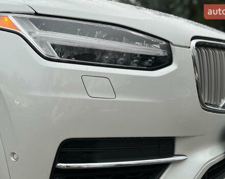 Белый Вольво ХС90, объемом двигателя 2 л и пробегом 140 тыс. км за 43500 $, фото 27 на Automoto.ua