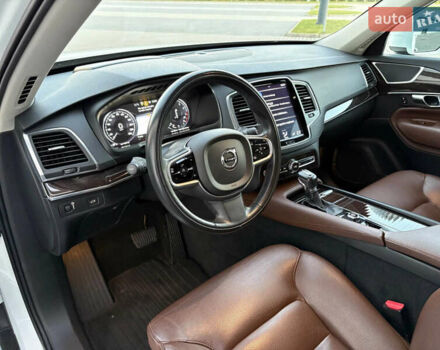 Белый Вольво ХС90, объемом двигателя 1.97 л и пробегом 133 тыс. км за 30500 $, фото 6 на Automoto.ua