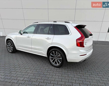 Белый Вольво ХС90, объемом двигателя 1.97 л и пробегом 133 тыс. км за 30500 $, фото 3 на Automoto.ua