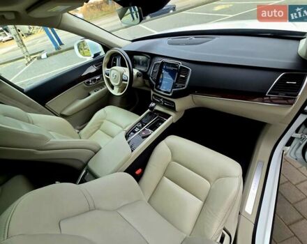 Белый Вольво ХС90, объемом двигателя 1.97 л и пробегом 176 тыс. км за 33950 $, фото 43 на Automoto.ua