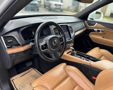 Белый Вольво ХС90, объемом двигателя 2 л и пробегом 37 тыс. км за 13500 $, фото 9 на Automoto.ua